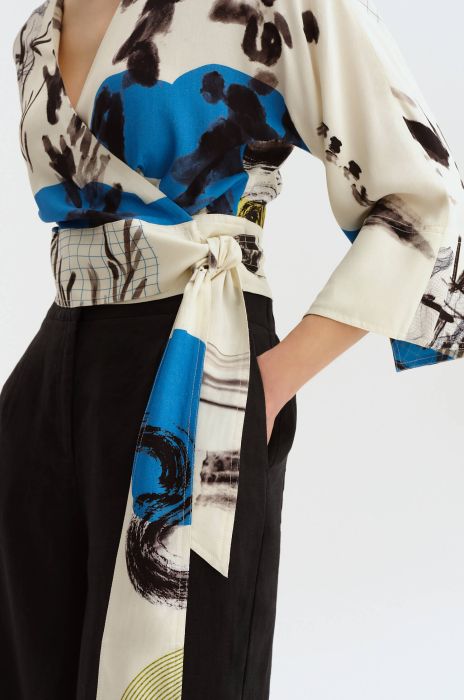 Bluzka z autorskim printem Solar Obraz 1