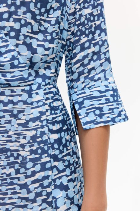 Błękitna sukienka o dopasowanym kroju Solar Obraz 3