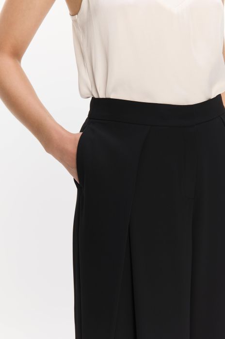 Czarne spodnie z szeroką nogawką Solar Obraz 3