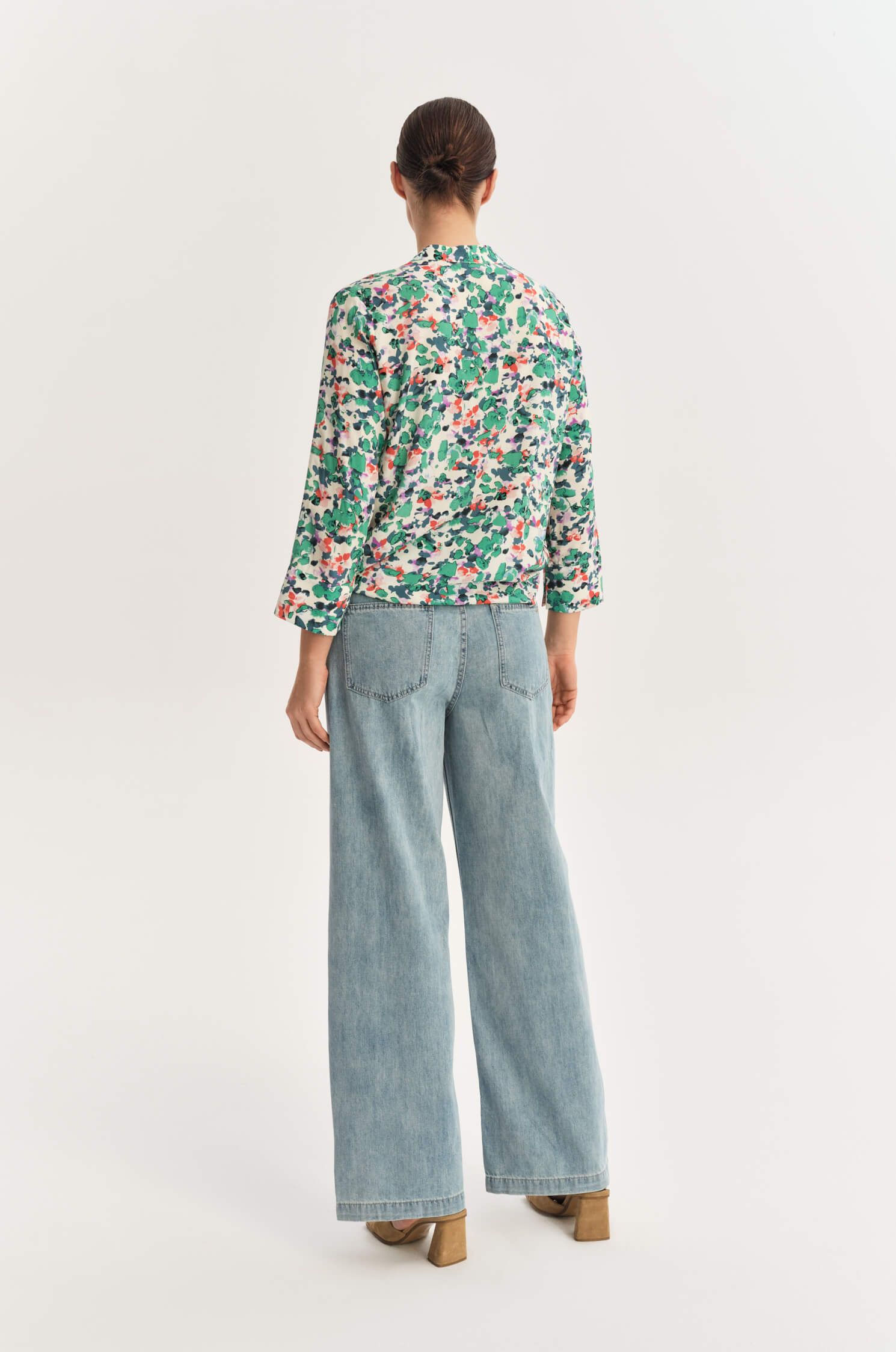 Wzorzysta bluzka z wiązaniem Solar Obraz 2