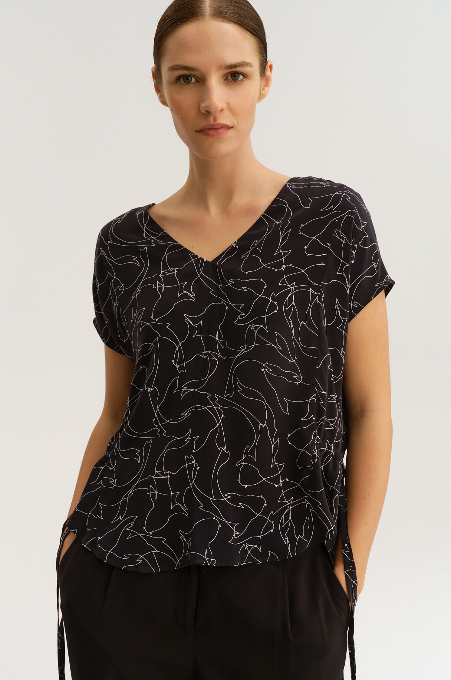 Wzorzysta bluzka z troczkami Solar Obraz 4