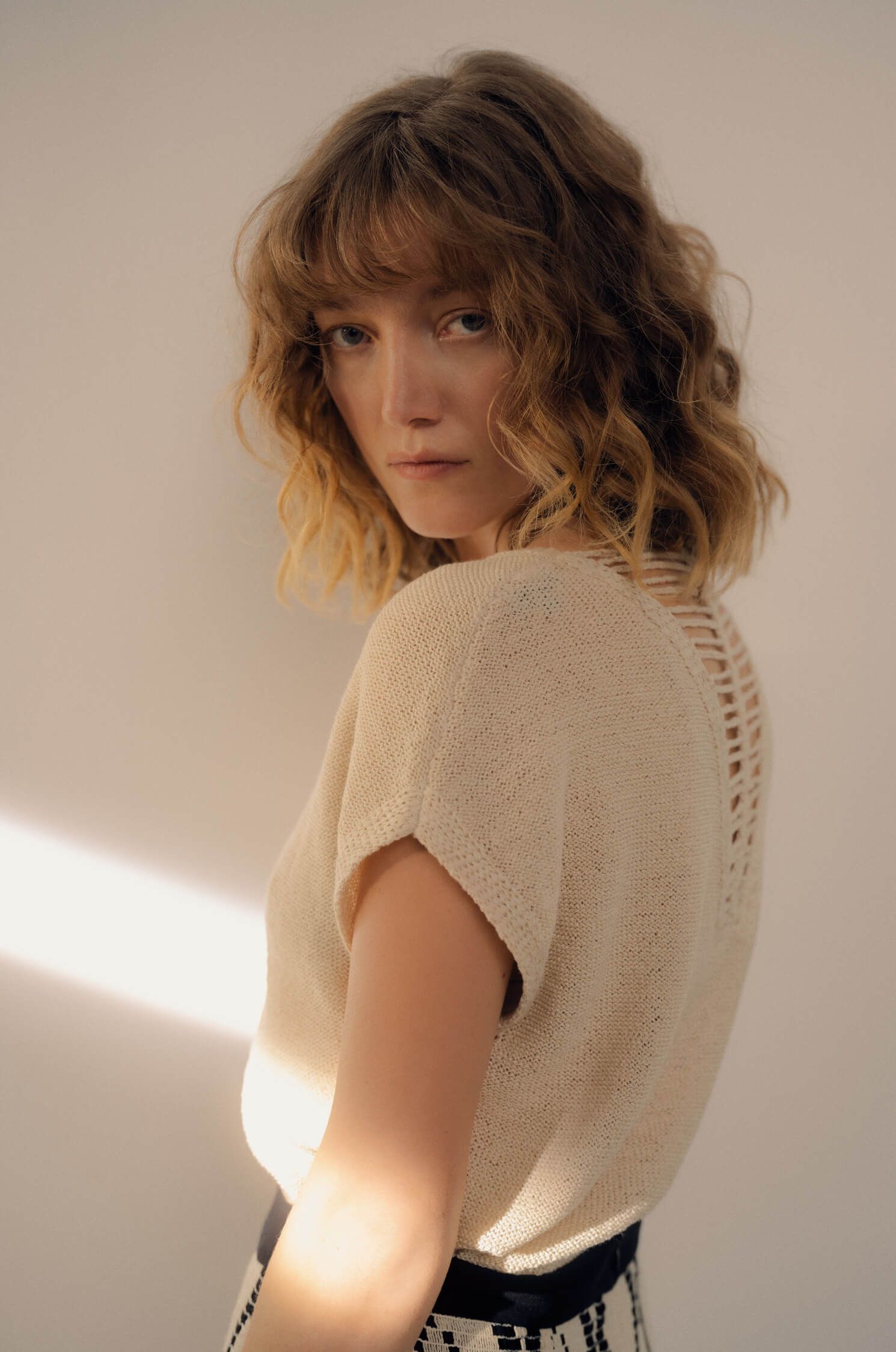 Bluzka z ozdobnym splotem Solar Obraz 5