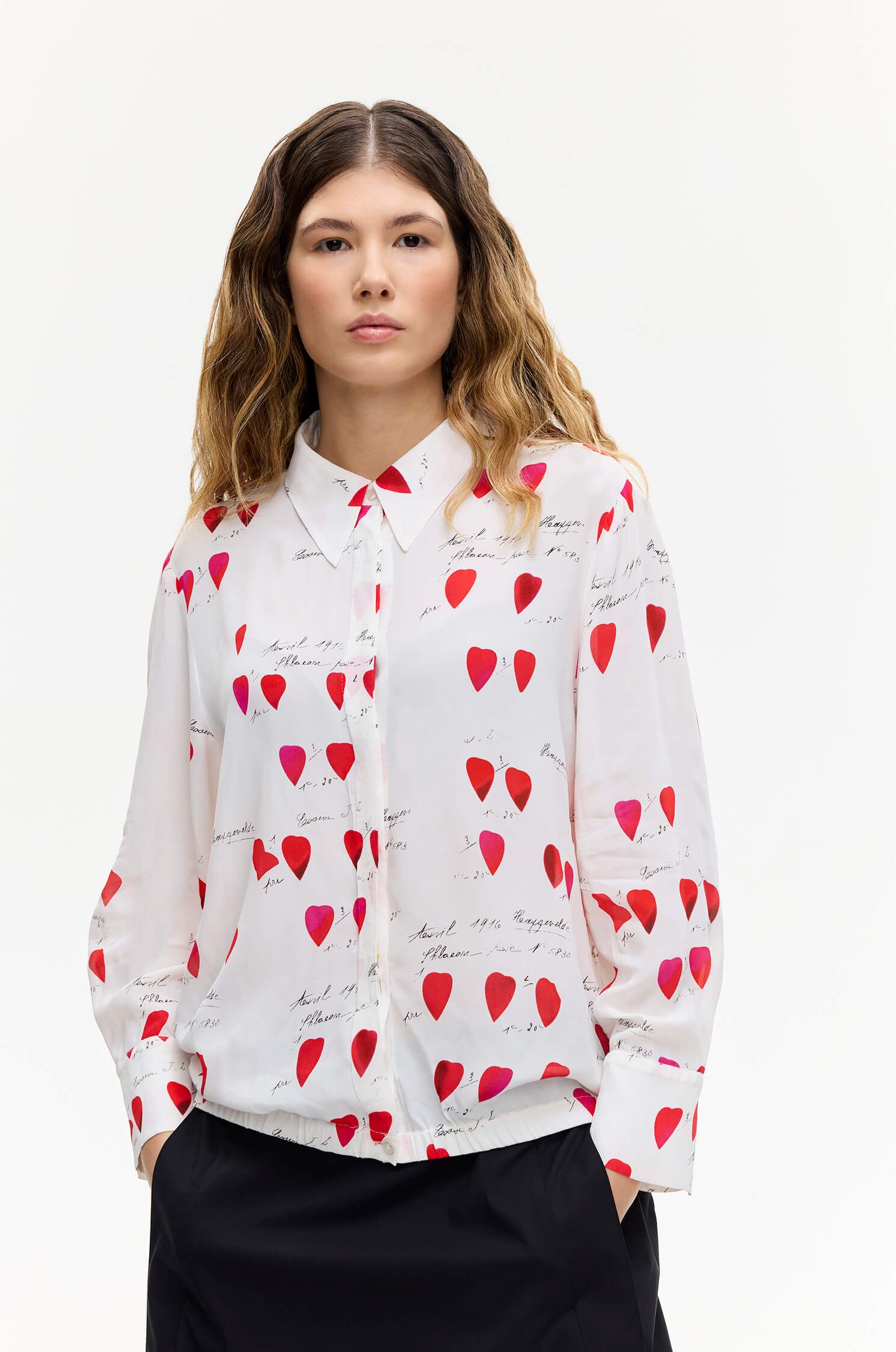 Wiskozowa koszula w serca Solar Obraz 2