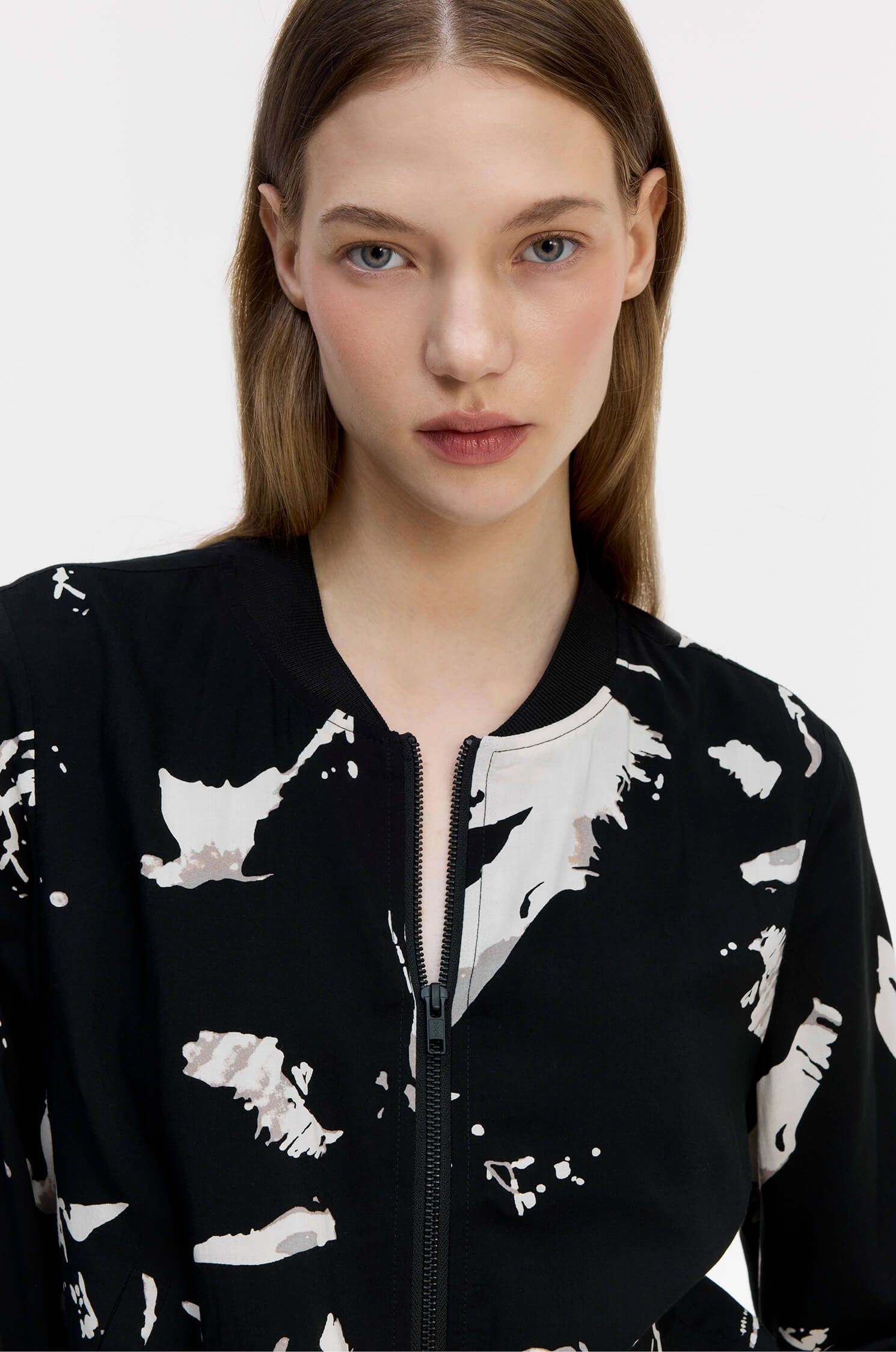 Kurtka bomberka z wiskozą Solar Obraz 3