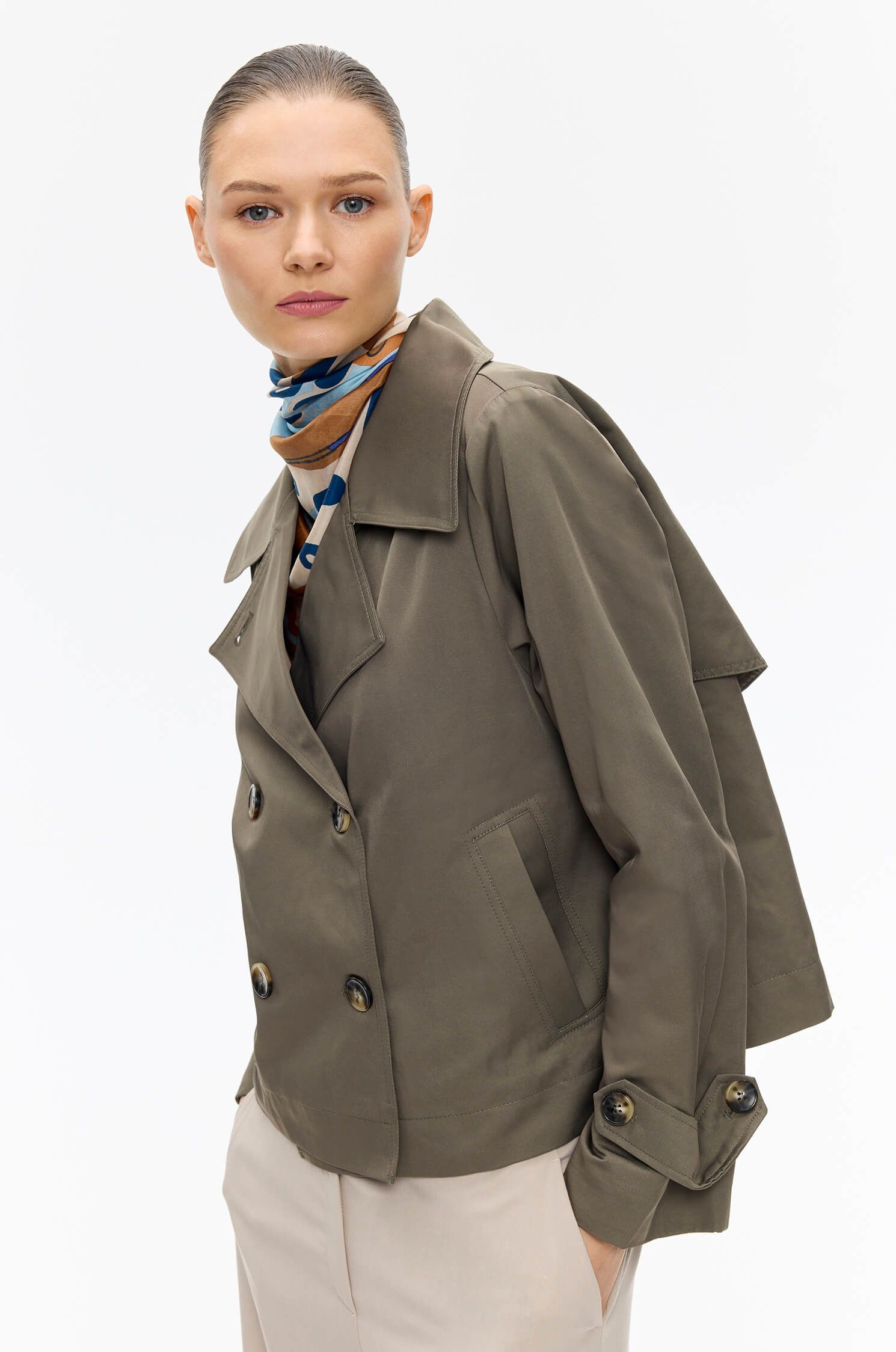 Kurtka khaki z dwurzędowym zapięciem Solar Obraz 2