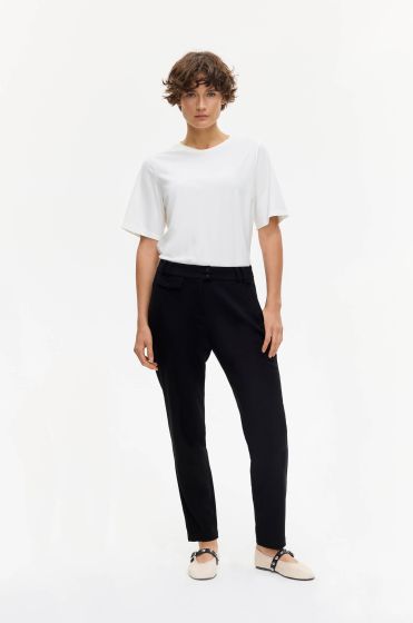 Czarne spodnie cygaretki