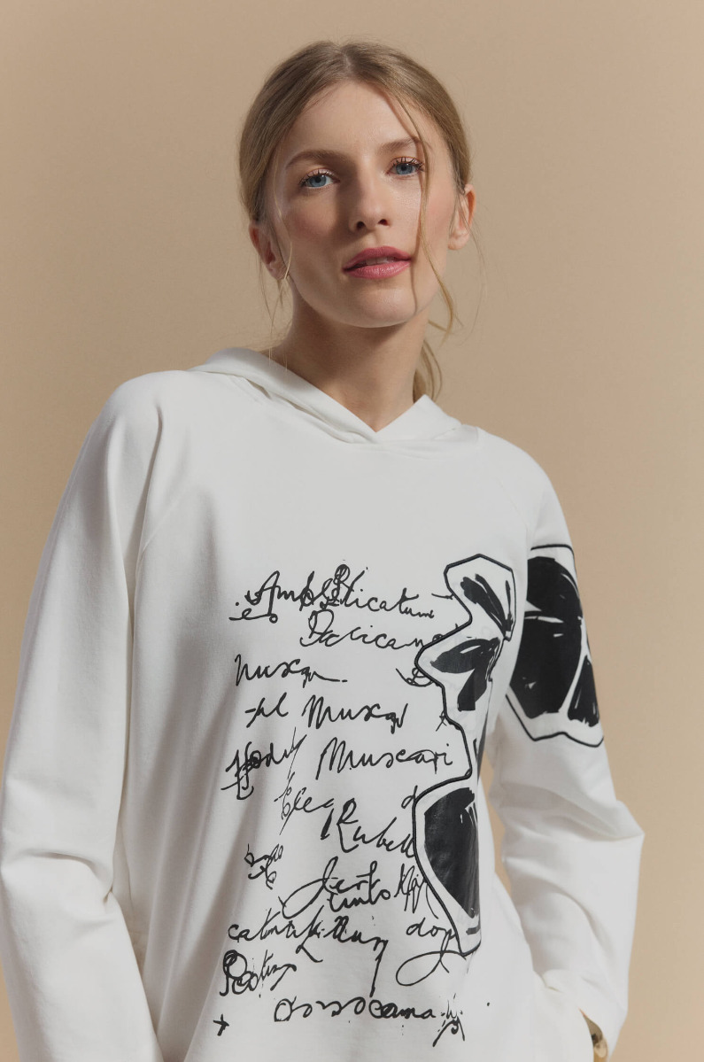 Bluza z kapturem i kwiatowym printem
